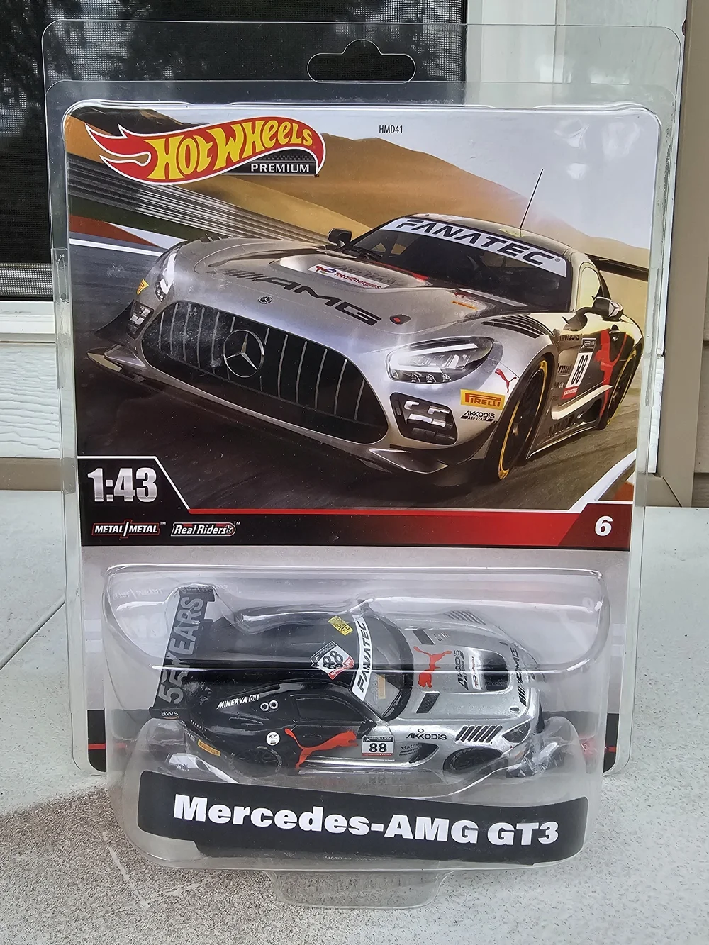 Hot Wheels Premium 1:43 Mercedes-AMG GT3 #88 Real Riders Race Car